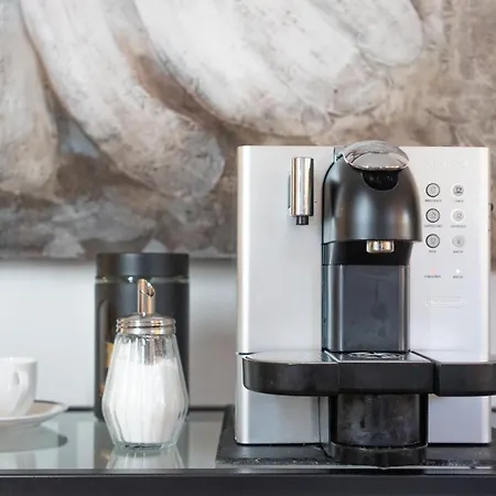 Marisol Design Mit Eigenem Stellplatz דירה