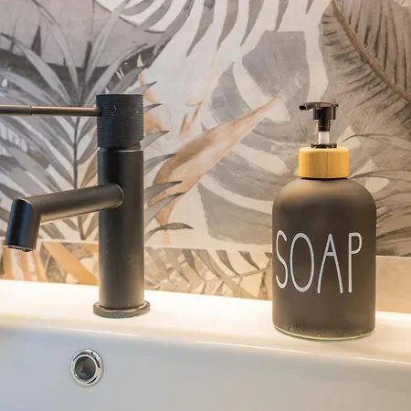 Marisol Design Mit Eigenem Stellplatz アパート ゾーリンゲン