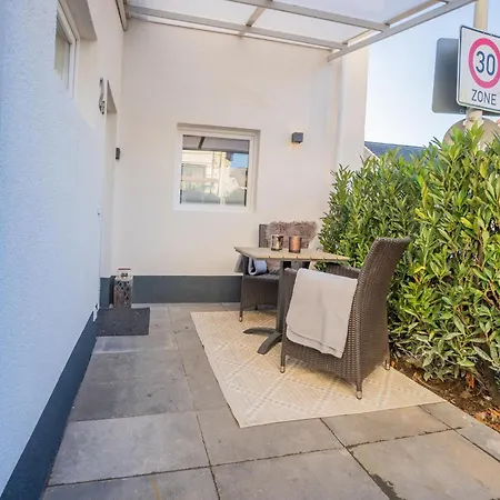 דירה Marisol Design Mit Eigenem Stellplatz זולינגן